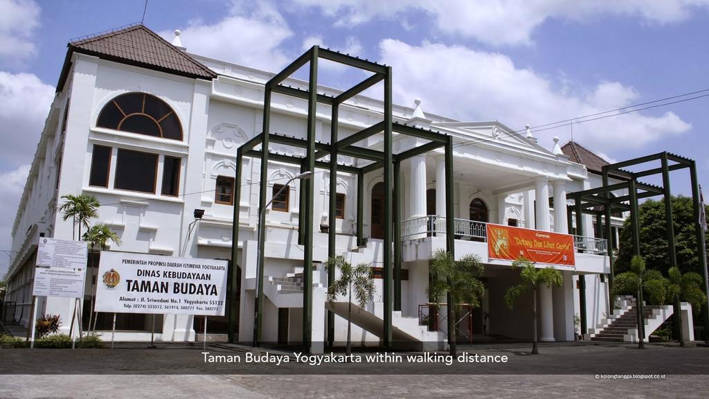 Zen Premium Tegal Panggung Danurejan Hotell Yogyakarta Exteriör bild